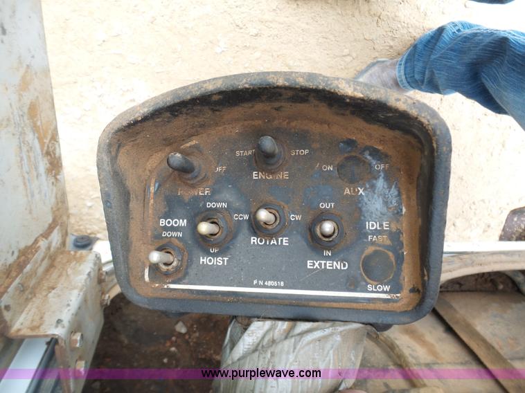 image for item K7670 2005 GMC C5500 service truck with crane