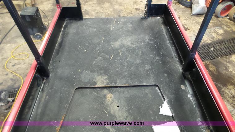 image for item L3919 PLE Inc. scissor lift