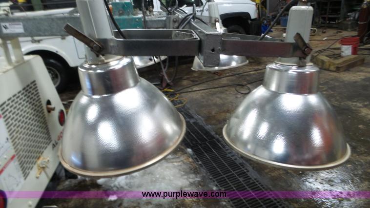 image for item L3920 2008 Terex AL4000 light tower