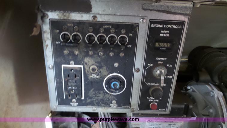 image for item L3920 2008 Terex AL4000 light tower