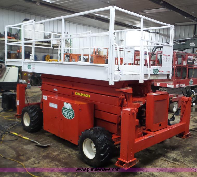 image for item L3922 1997 Snorkel SLH4084HD scissor lift