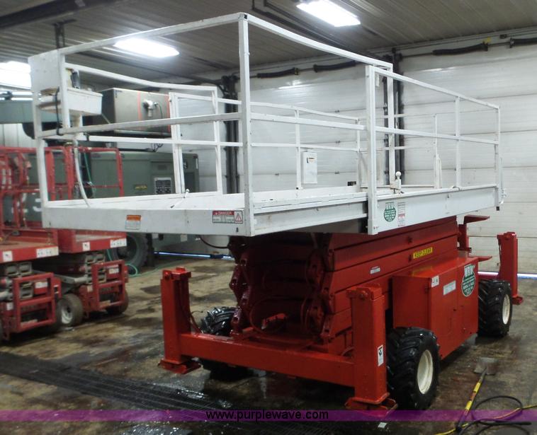 image for item L3922 1997 Snorkel SLH4084HD scissor lift