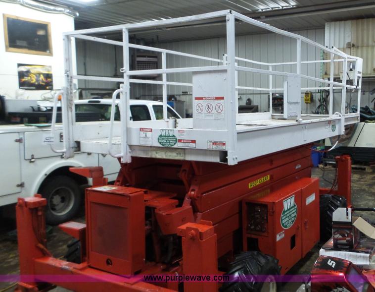 image for item L3922 1997 Snorkel SLH4084HD scissor lift