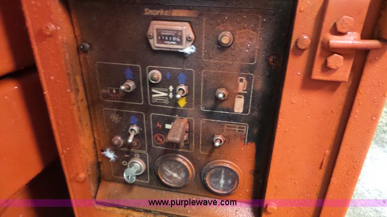 image for item L3922 1997 Snorkel SLH4084HD scissor lift