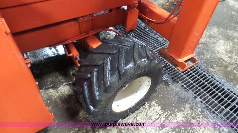 image for item L3922 1997 Snorkel SLH4084HD scissor lift