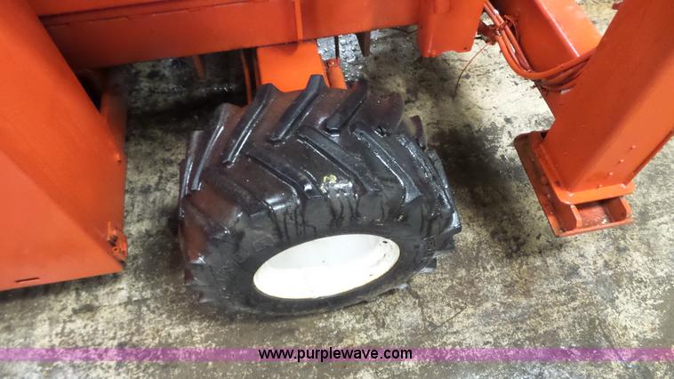 image for item L3922 1997 Snorkel SLH4084HD scissor lift