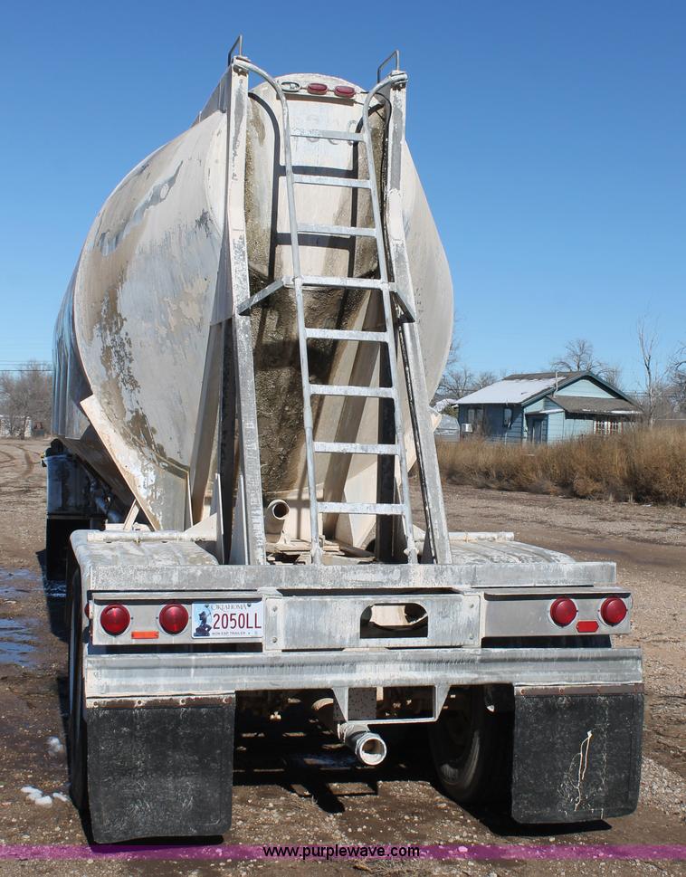 image for item L4477 1974 J&L 2619 pneumatic dry bulk transport trailer