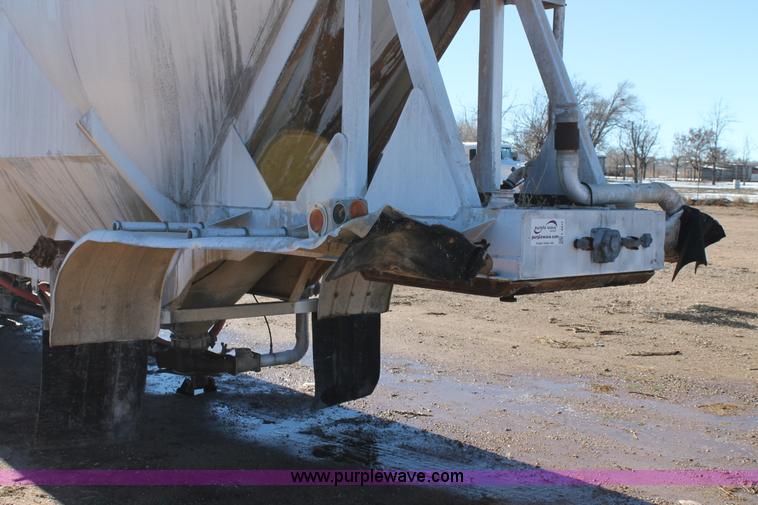 image for item L4477 1974 J&L 2619 pneumatic dry bulk transport trailer