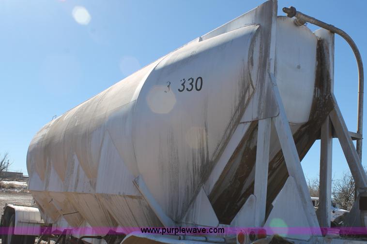 image for item L4477 1974 J&L 2619 pneumatic dry bulk transport trailer