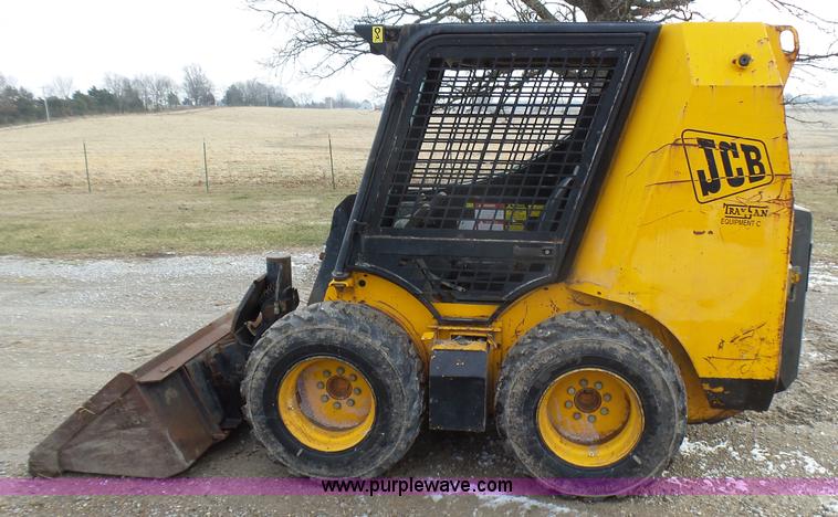 image for item L5390 1998 JCB 1105 skid steer