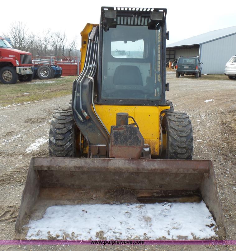 image for item L5390 1998 JCB 1105 skid steer