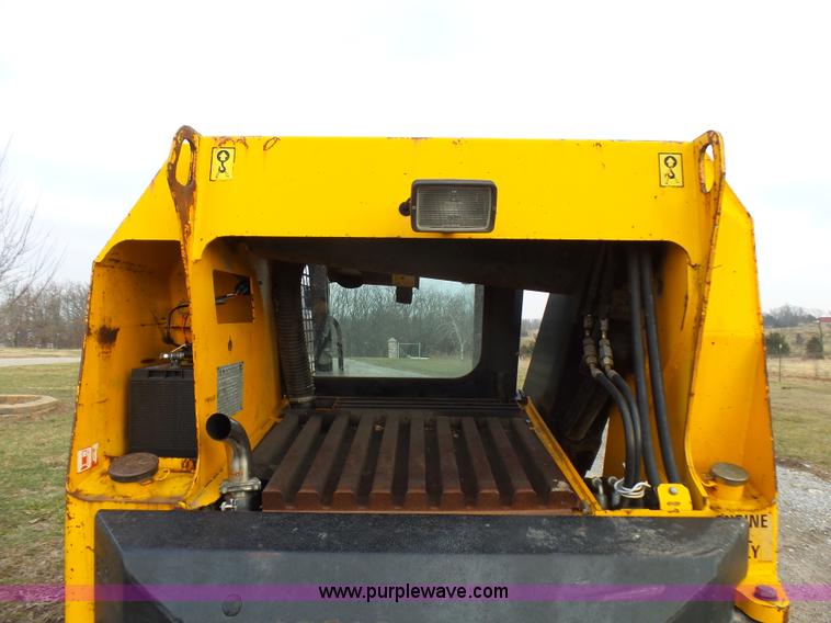 image for item L5390 1998 JCB 1105 skid steer