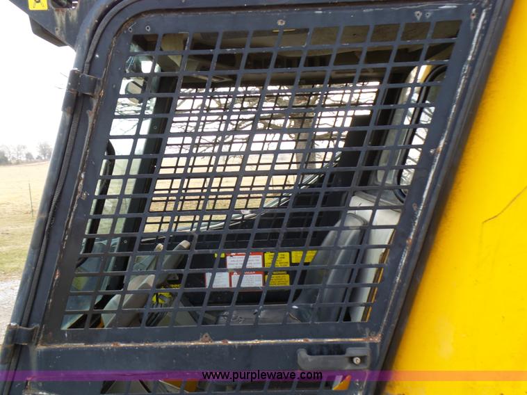 image for item L5390 1998 JCB 1105 skid steer