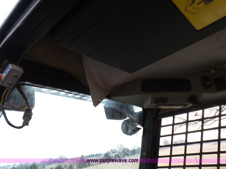 image for item L5390 1998 JCB 1105 skid steer