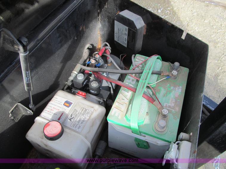 image for item L5515 2013 Maxey end dump trailer