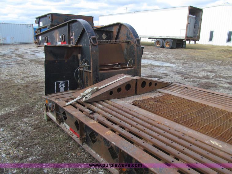 image for item L5521 Fontaine lowboy equipment trailer