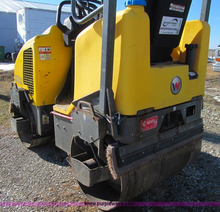 image for item L5524 Wacker Neuson RD12A double drum vibratory roller