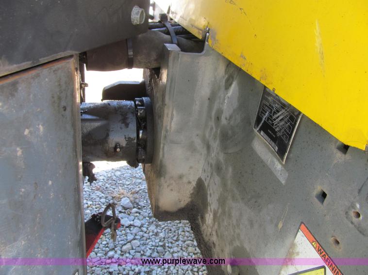 image for item L5524 Wacker Neuson RD12A double drum vibratory roller
