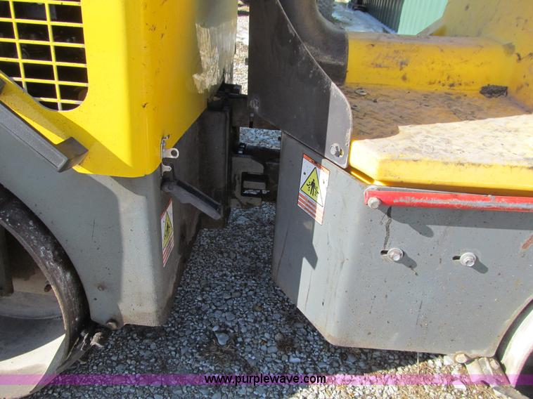 image for item L5524 Wacker Neuson RD12A double drum vibratory roller