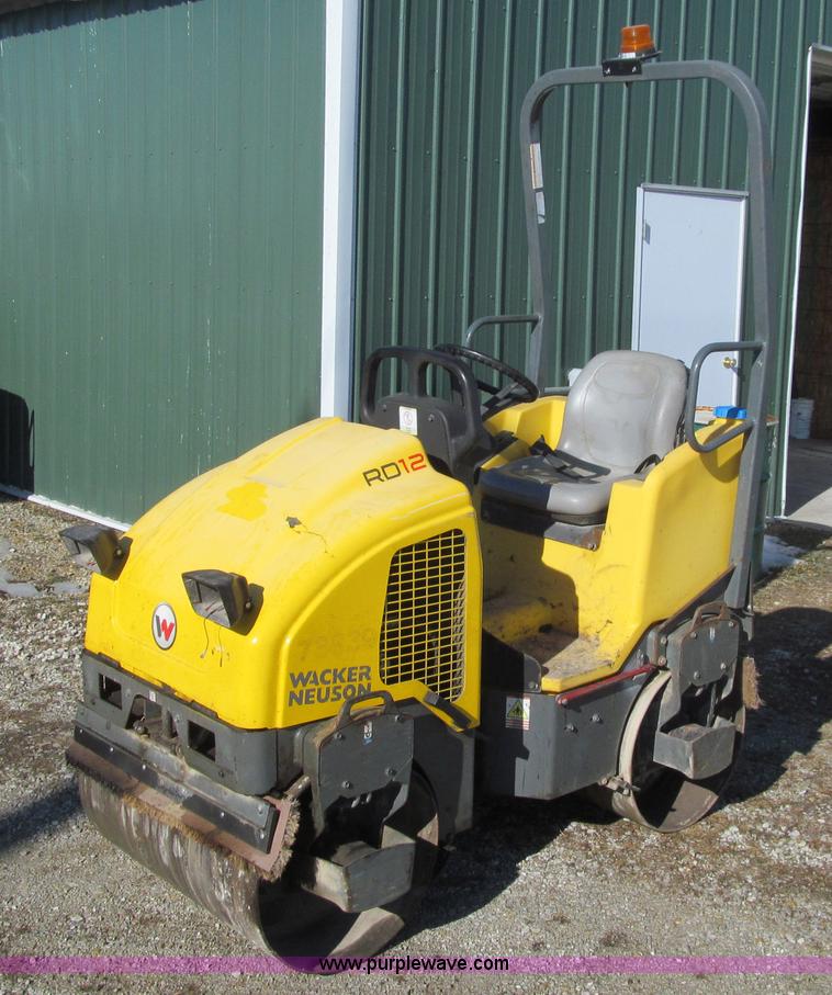 image for item L5524 Wacker Neuson RD12A double drum vibratory roller