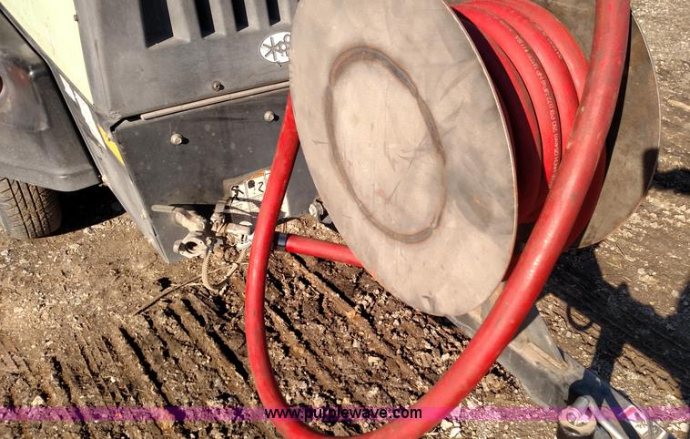 image for item L6105 2006 Sullair 185PE air compressor