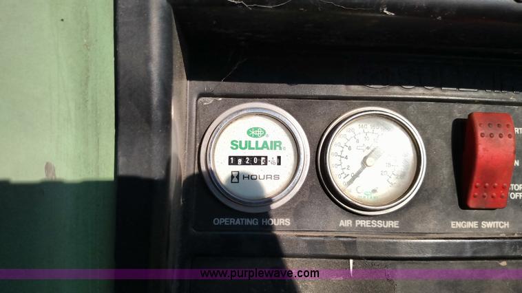 image for item L6105 2006 Sullair 185PE air compressor