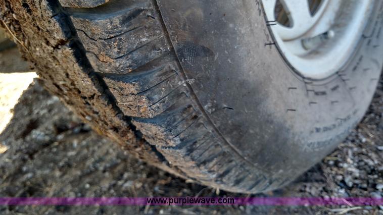 image for item L6105 2006 Sullair 185PE air compressor