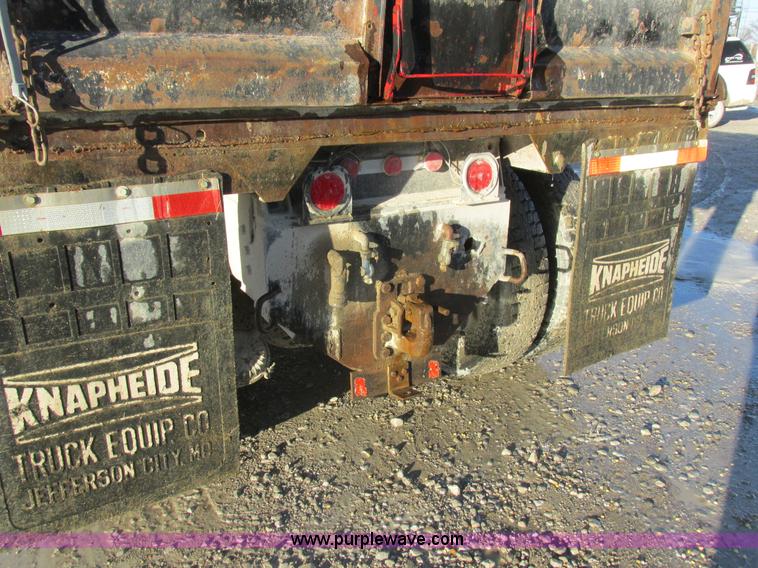 image for item L7011 1985 GMC dump truck