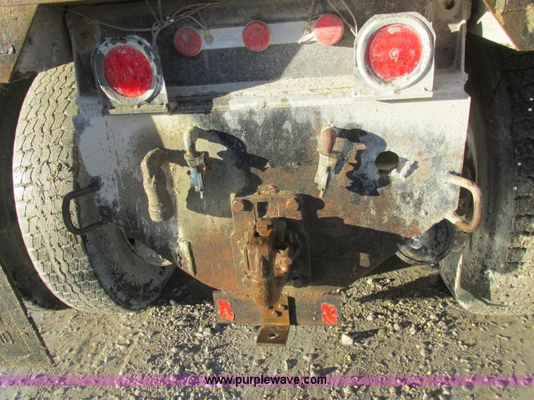 image for item L7011 1985 GMC dump truck