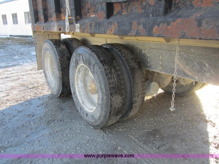 image for item L7011 1985 GMC dump truck