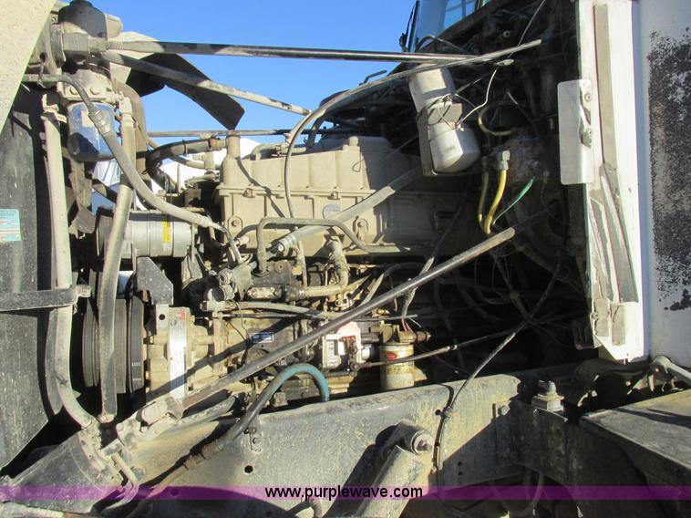 image for item L7011 1985 GMC dump truck