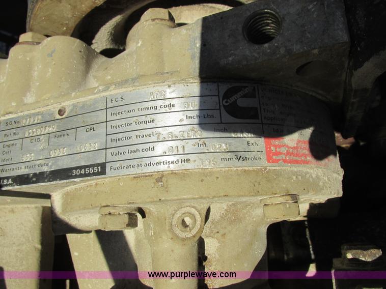 image for item L7011 1985 GMC dump truck