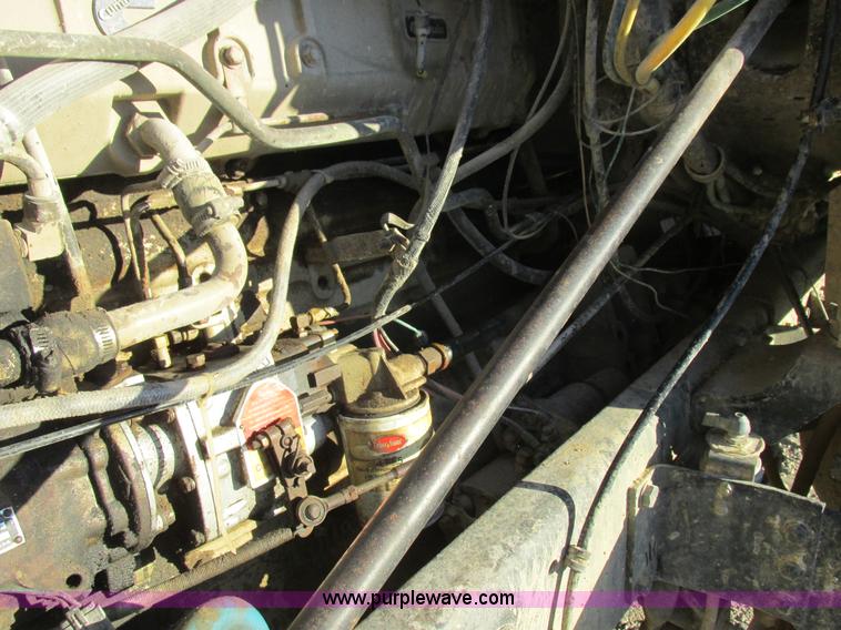 image for item L7011 1985 GMC dump truck