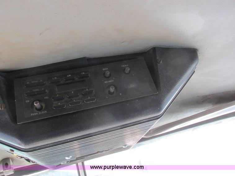 image for item L7011 1985 GMC dump truck