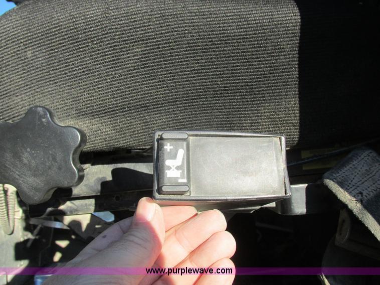 image for item L7011 1985 GMC dump truck