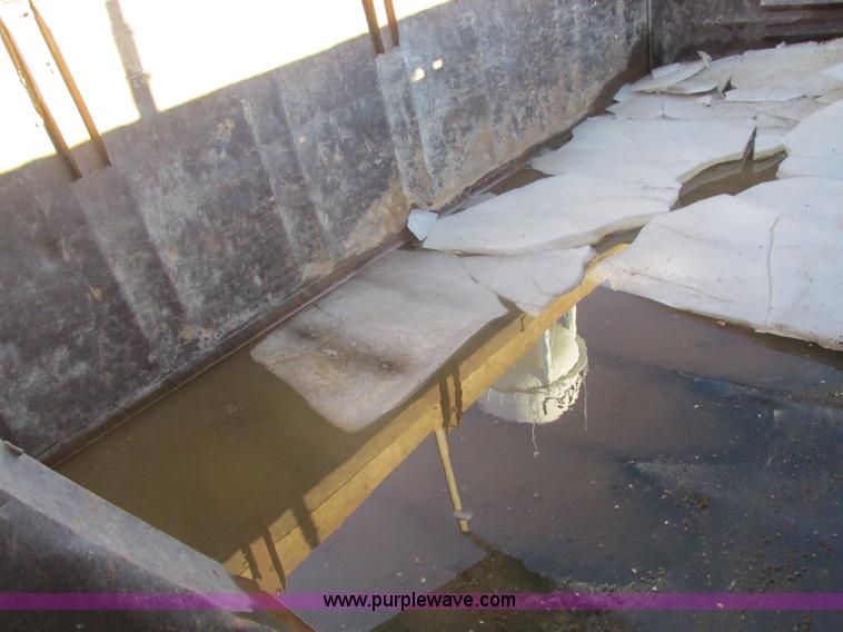 image for item L7011 1985 GMC dump truck