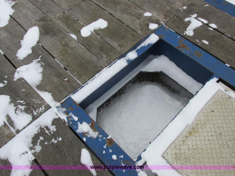 image for item L7023 1986 Load King equipment trailer