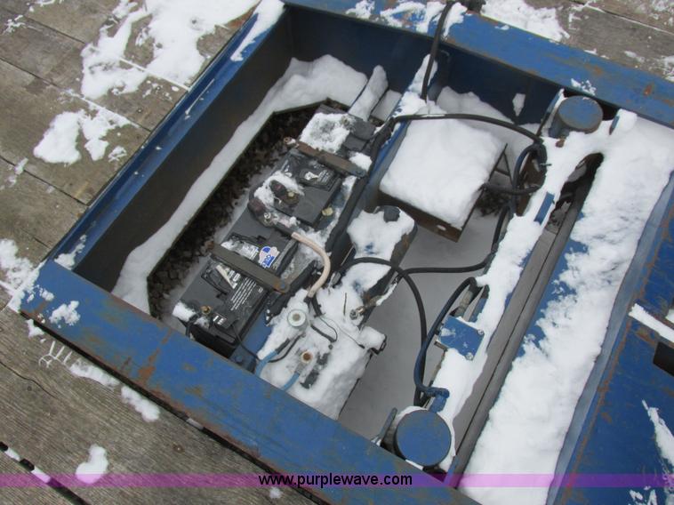 image for item L7023 1986 Load King equipment trailer