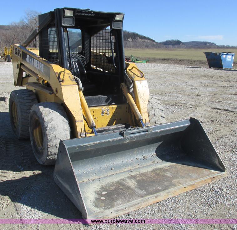 image for item L7098 1997 John Deere 8875 skid steer