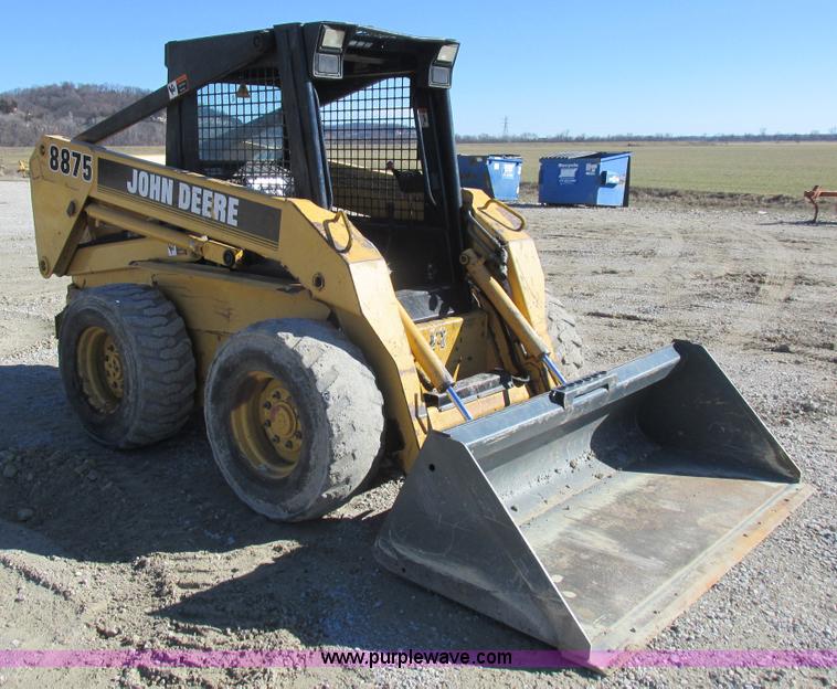 image for item L7098 1997 John Deere 8875 skid steer