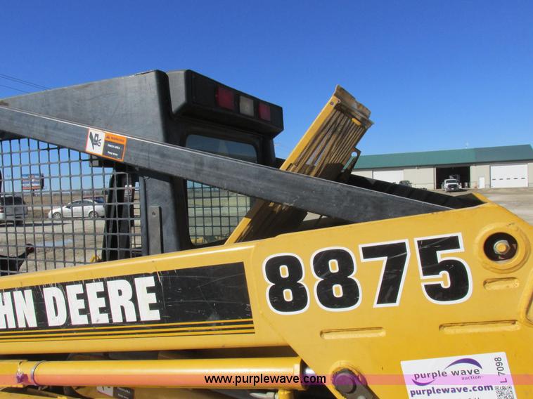 image for item L7098 1997 John Deere 8875 skid steer