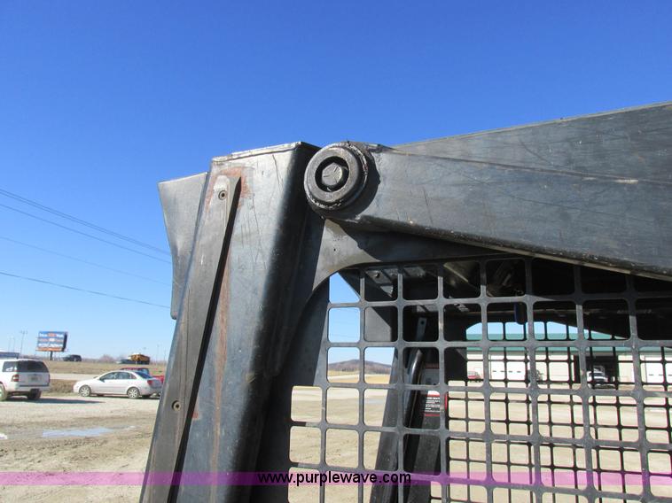 image for item L7098 1997 John Deere 8875 skid steer