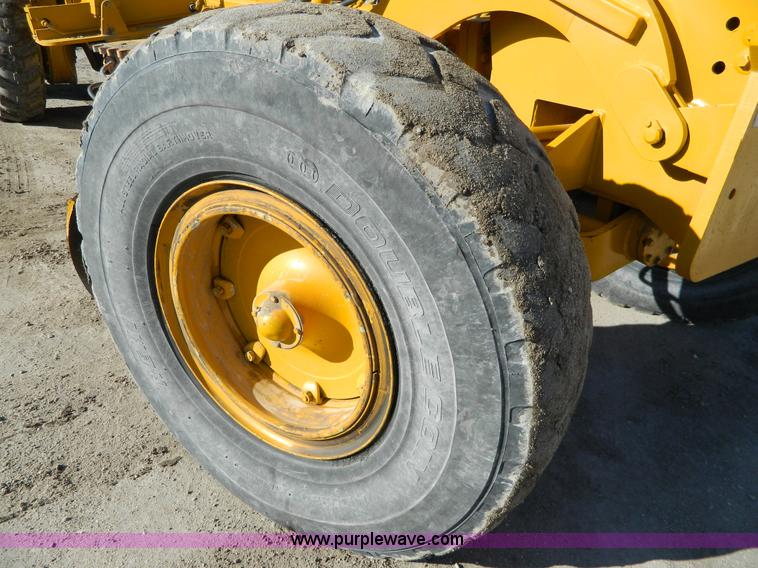 image for item L7307 1988 Champion 710A motor grader