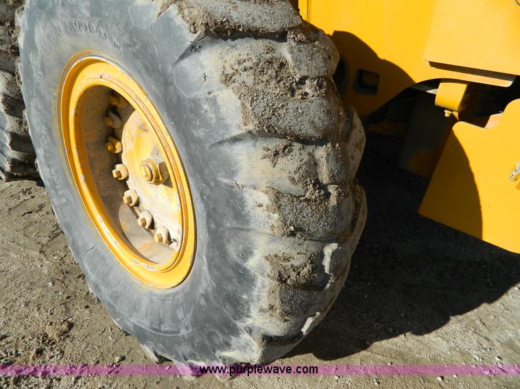 image for item L7307 1988 Champion 710A motor grader