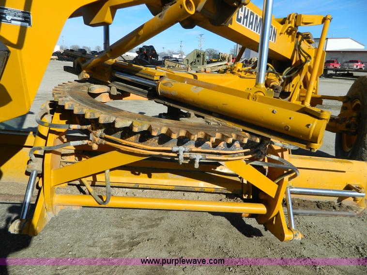 image for item L7307 1988 Champion 710A motor grader