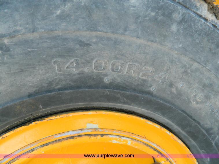 image for item L7307 1988 Champion 710A motor grader