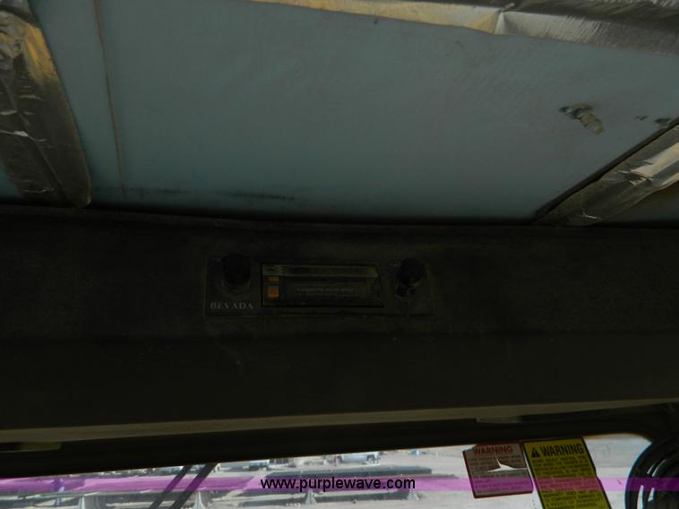 image for item L7307 1988 Champion 710A motor grader