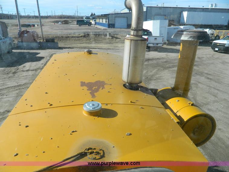 image for item L7307 1988 Champion 710A motor grader