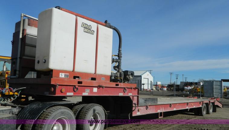 image for item L7311 2001 Belshe T10 drop deck trailer