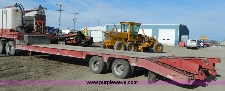 image for item L7311 2001 Belshe T10 drop deck trailer